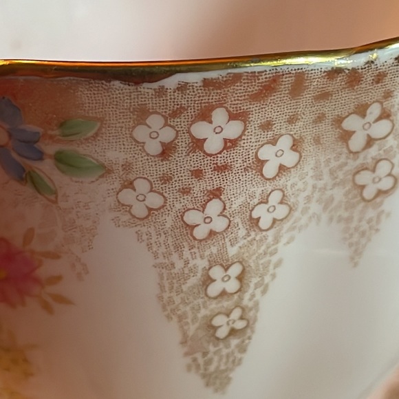 BEAUTIFUL ANTIQUE TUSCAN TEACUP AND SAUCER IN PINK & GOLD - Picture 6 of 12